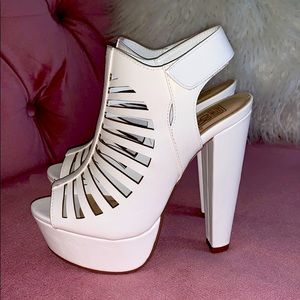 A’GACI | White Heels